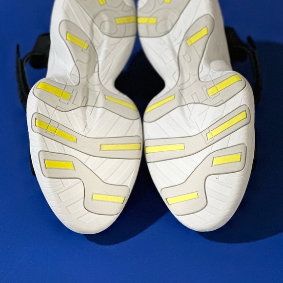 Sorel sandals like new - black - size 9 - Picture 4 of 5